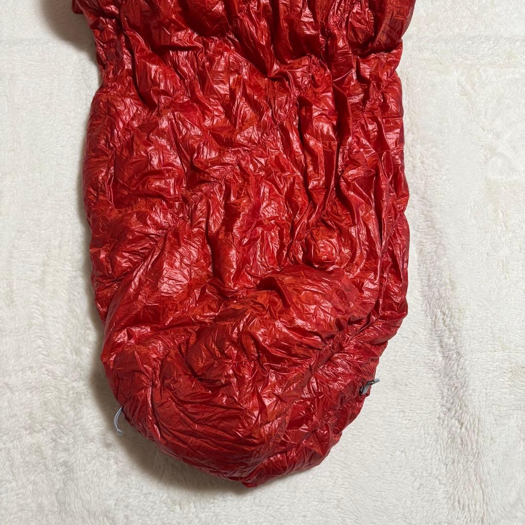 極美品モンベル800FP ダウンハガー800 #3 R/ZIPシュラフ　レッド