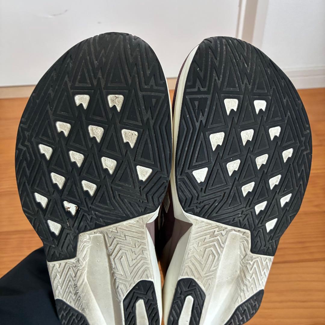 【美品】ニューバランス　フューエルセルレベルV5 28.5cm D