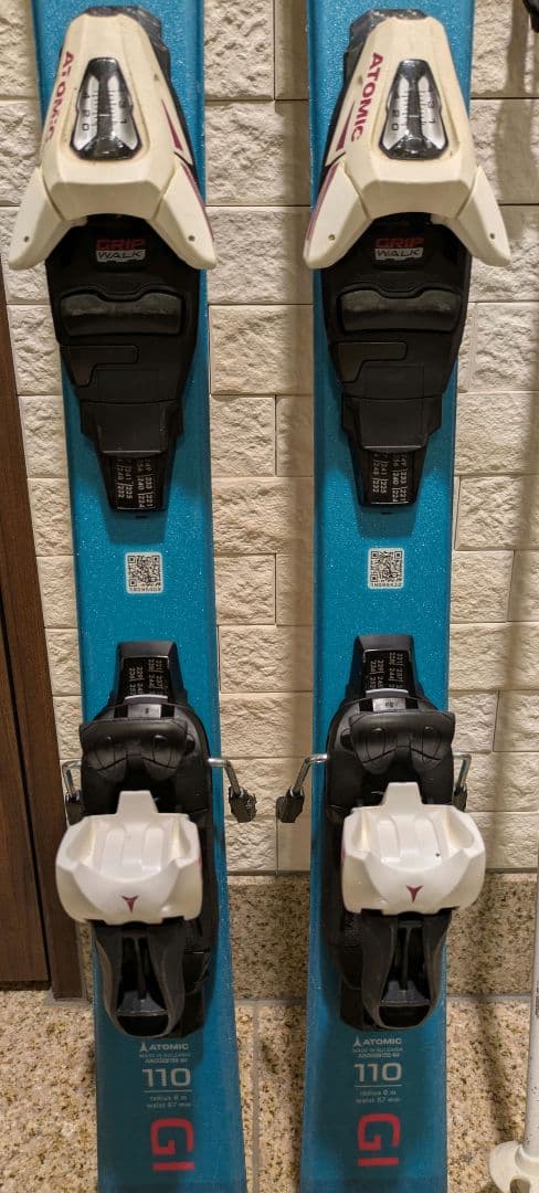Atomic アトミック　スキー　ストック 2点 セット　110 cm
