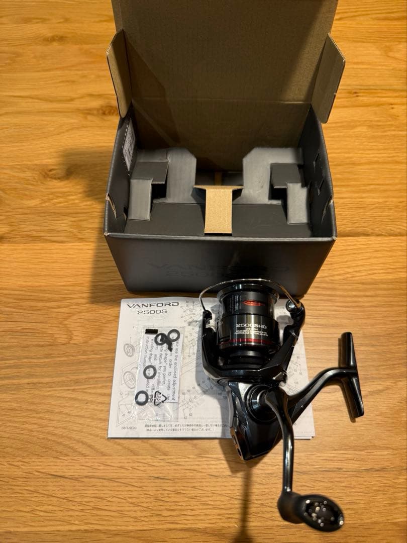 SHIMANO シマノ 24ヴァンフォード 2500SHG 【美品】