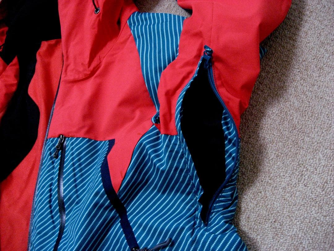 お値下依頼　美品 ミズノ 高機能 デモウェア　上下Lサイズ セット ブレスサーモ