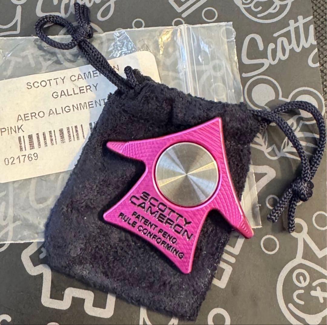 スコッティキャメロン★エアロアライメントツールメタル製ボールマーカー★ピンク色