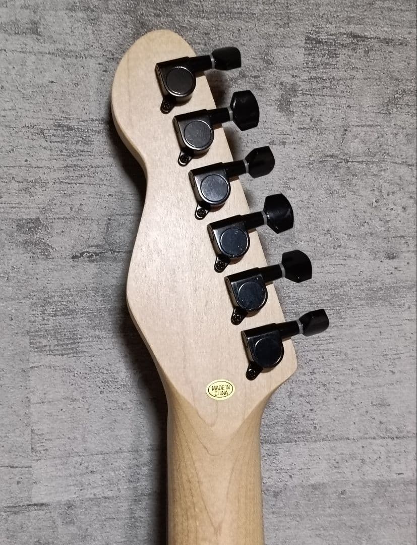 Selderストラトタイプエレキギター、パープルカラー美品！音出し確認済み品！