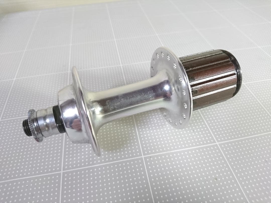 【新品】 ８速リアハブ & スプロケット SUPERBE PRO サンツアー