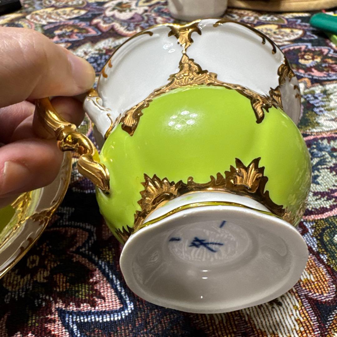 マイセン　ティーカップ・ソーサーセット ホワイト・グリーン・ゴールド