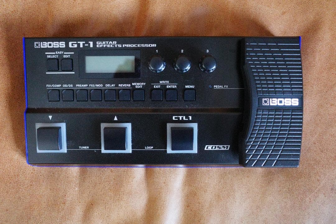 【美品/2ヶ月使用】BOSS GT-1 ＋ GT-1の教科書 セット（箱・説付）
