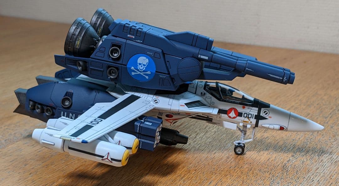 「僕って天才だったのか。」プラモデル完成品1/72VF-1Sストライクバルキリー