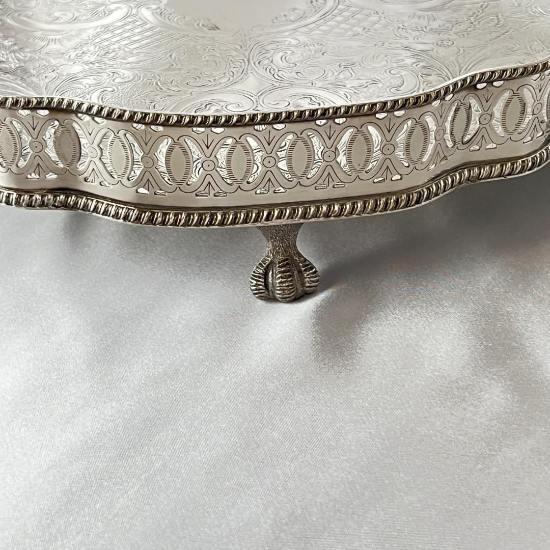 【英国】 ギャラリートレー サークル型 30cm 【シルバープレート】