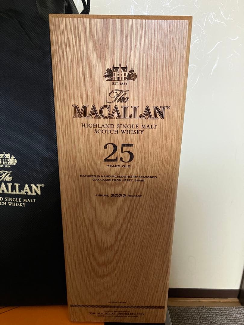 未開封メーカー正規品The Macallan 25年 ハイランドシングルモルト