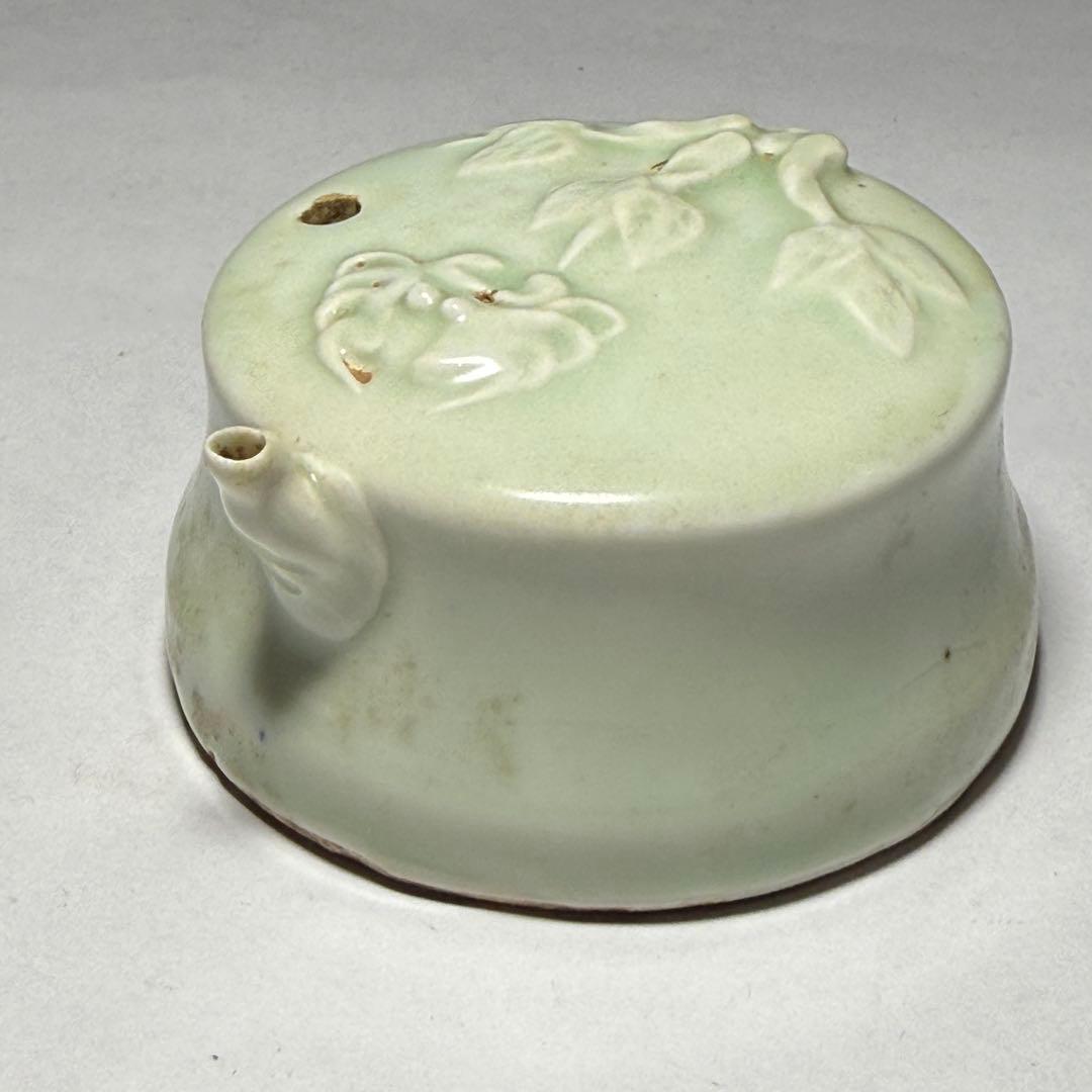 ◆李朝 白磁浮彫水滴 蟹紋 書道具 古玩 文房四宝 朝鮮古陶磁 朝鮮美術◆