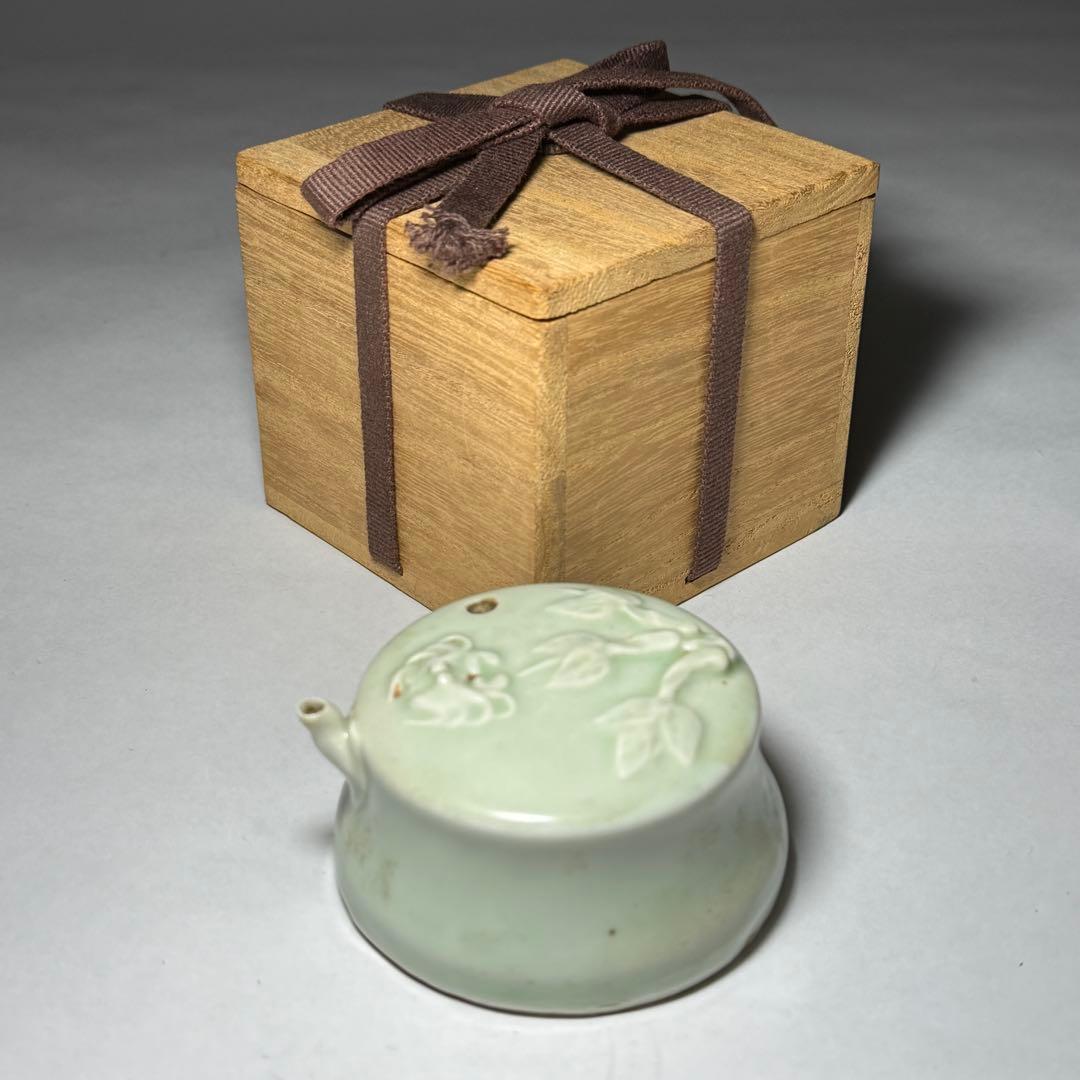 ◆李朝 白磁浮彫水滴 蟹紋 書道具 古玩 文房四宝 朝鮮古陶磁 朝鮮美術◆