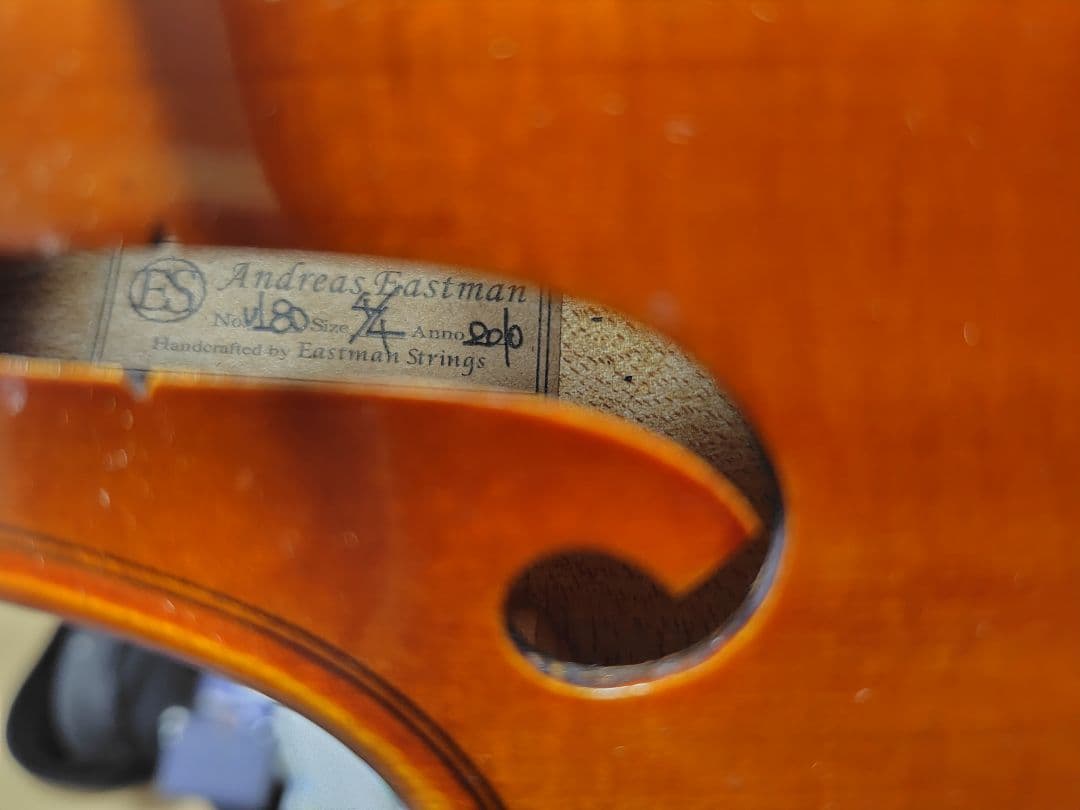 イーストマン　4/4 バイオリン本体　ケース付き 付属品あり