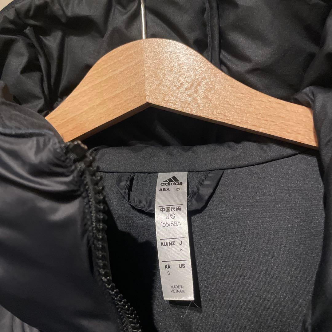 美品　アディダス ダウン　ベンチコート　160 黒