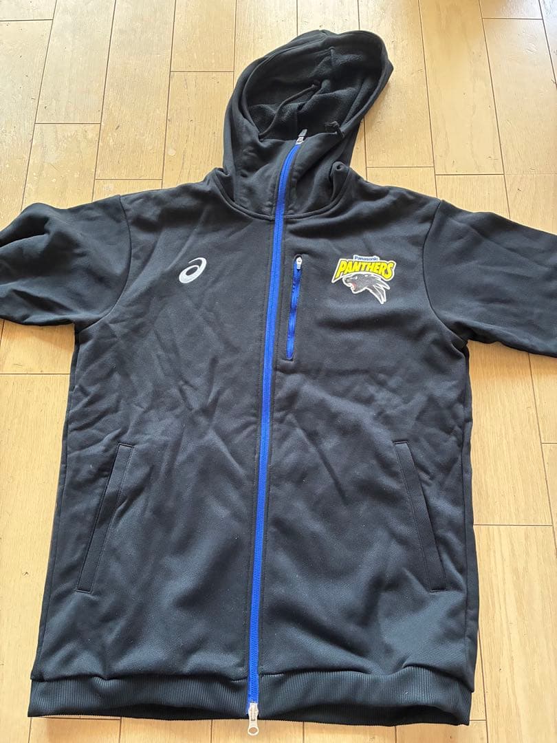 バレーボール　パナソニック・パンサーズ　ジャージ　上のみ　Lサイズ