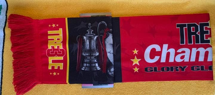 入手不可能'99 Man U 三冠達成記念マフラー未使用品