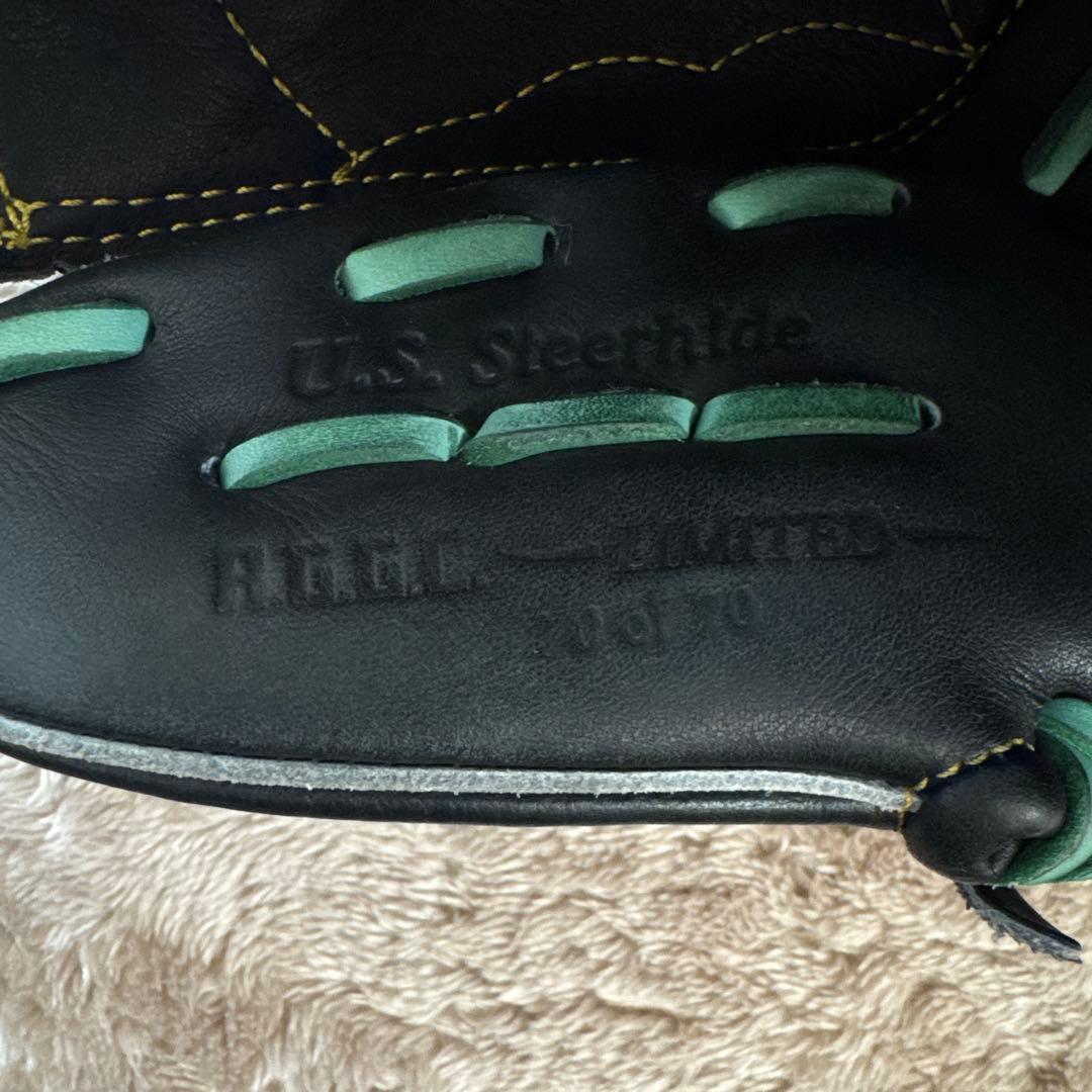 軟式グラブ　【阪神•秋山モデル】