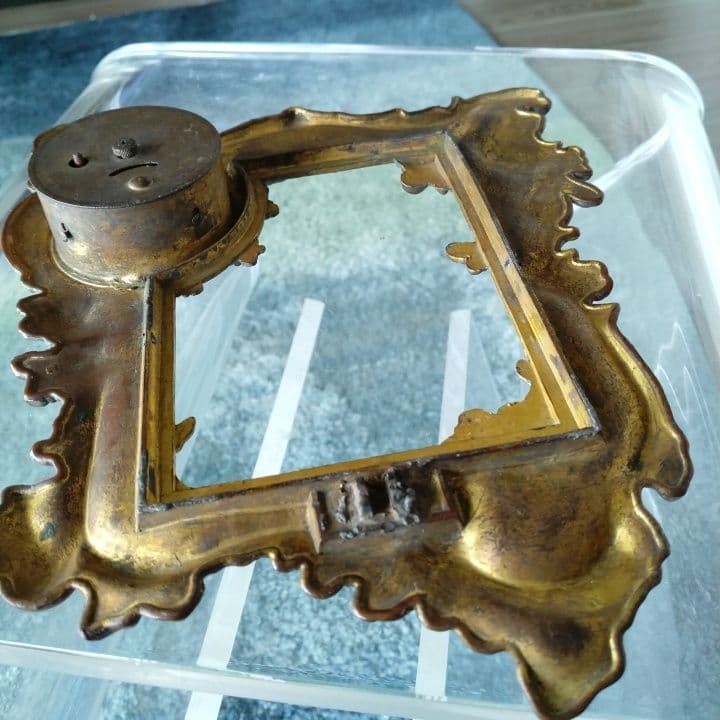 アンティーク⭐︎真鍮製装飾フレーム 時計付き(時計稼働不可)⭐︎オブジェとして