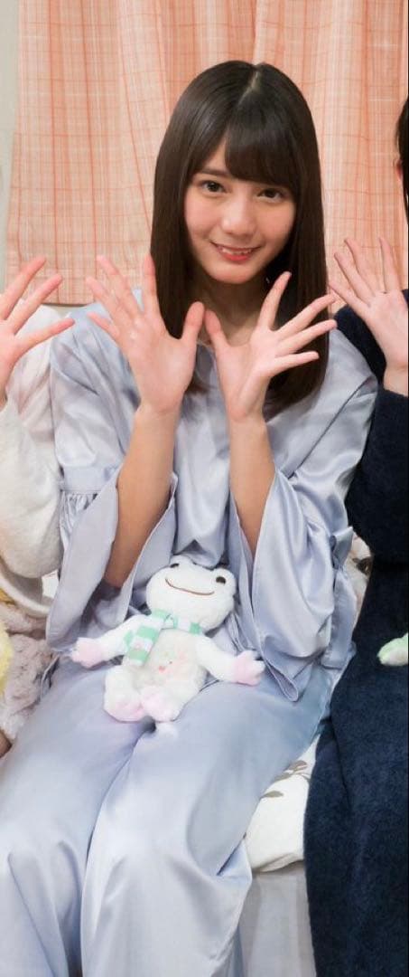 小坂菜緒 カエルのピクルス ゆきまる 緑のマフラー