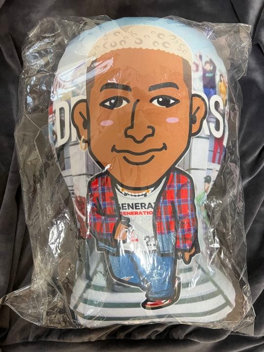 関口メンディー　クッション　DREAMERS