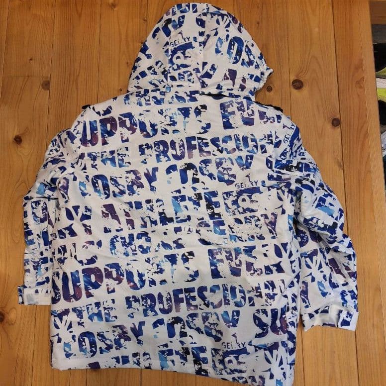 【新品未使用】サイズ調整可 スノーボード スキーウェア 上下セット 140cm