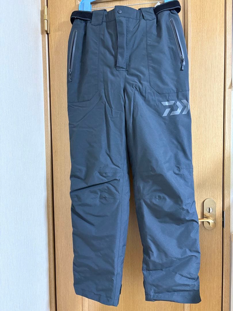 ダイワ　DW-1204 ゴアテックス プロダクト ウィンタースーツ　防寒着　上下