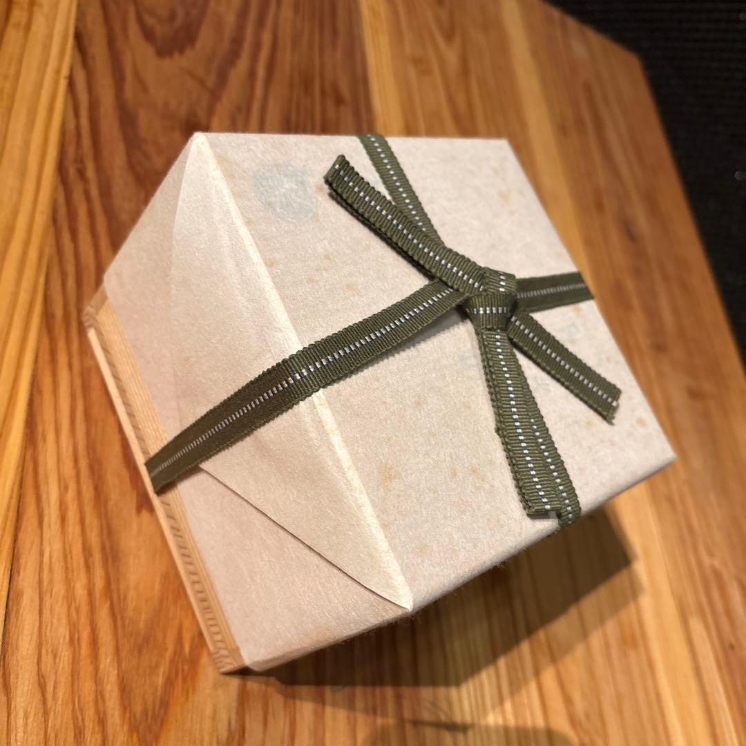 京焼　紅白梅 雪椿 茶碗2点　松香作