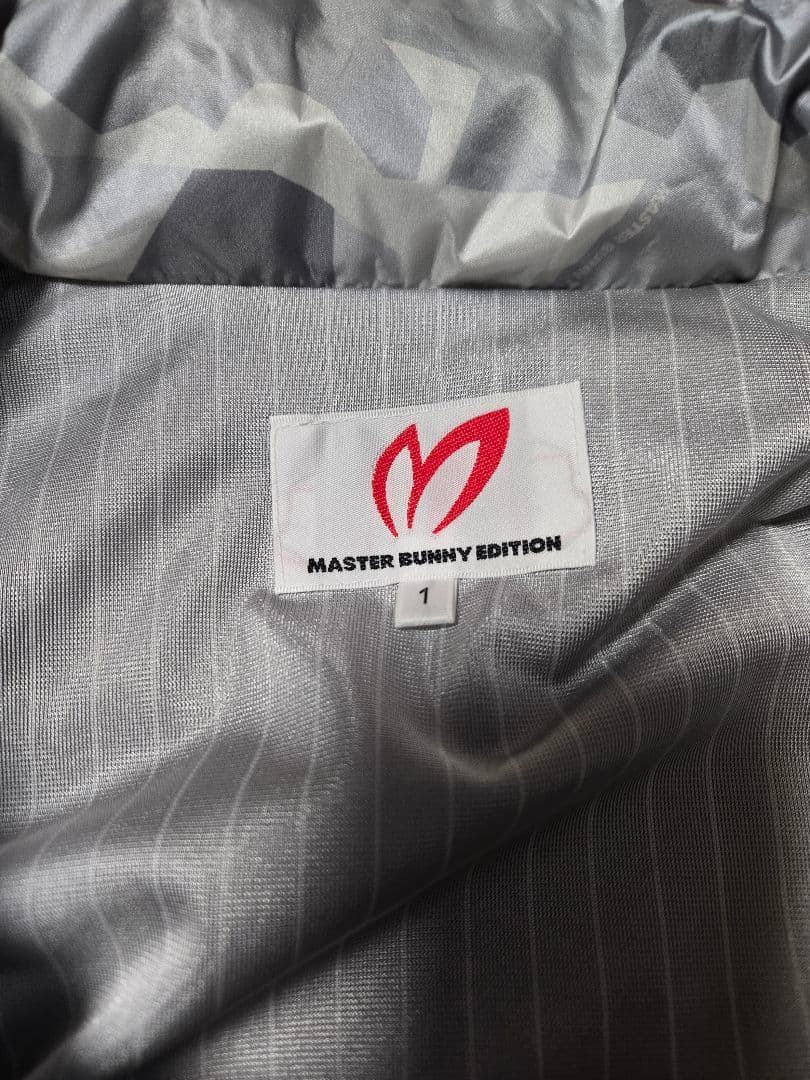 パ*ダ様 ❣️新品❣️マスターバニーフード付き2WAYコンバーチブル ブルゾン❣