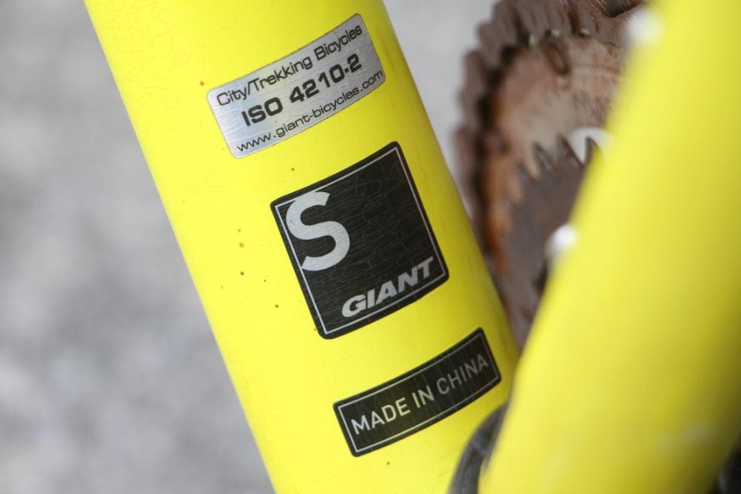 引き取り限定♪人気のジャイアント♪エスケープR3♪目立ちます♪レモンイエロー♪