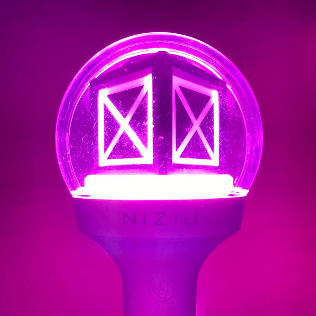 JYP NiziU 公式 ペンライト 動作確認済み