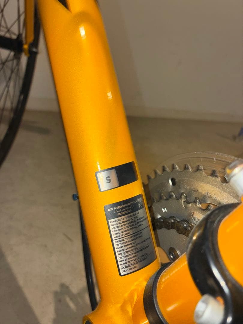 GIANT ESCAPE R3 2023年モデル　ディスクブレーキ