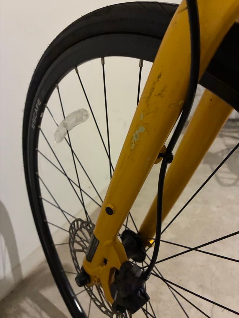 GIANT ESCAPE R3 2023年モデル　ディスクブレーキ