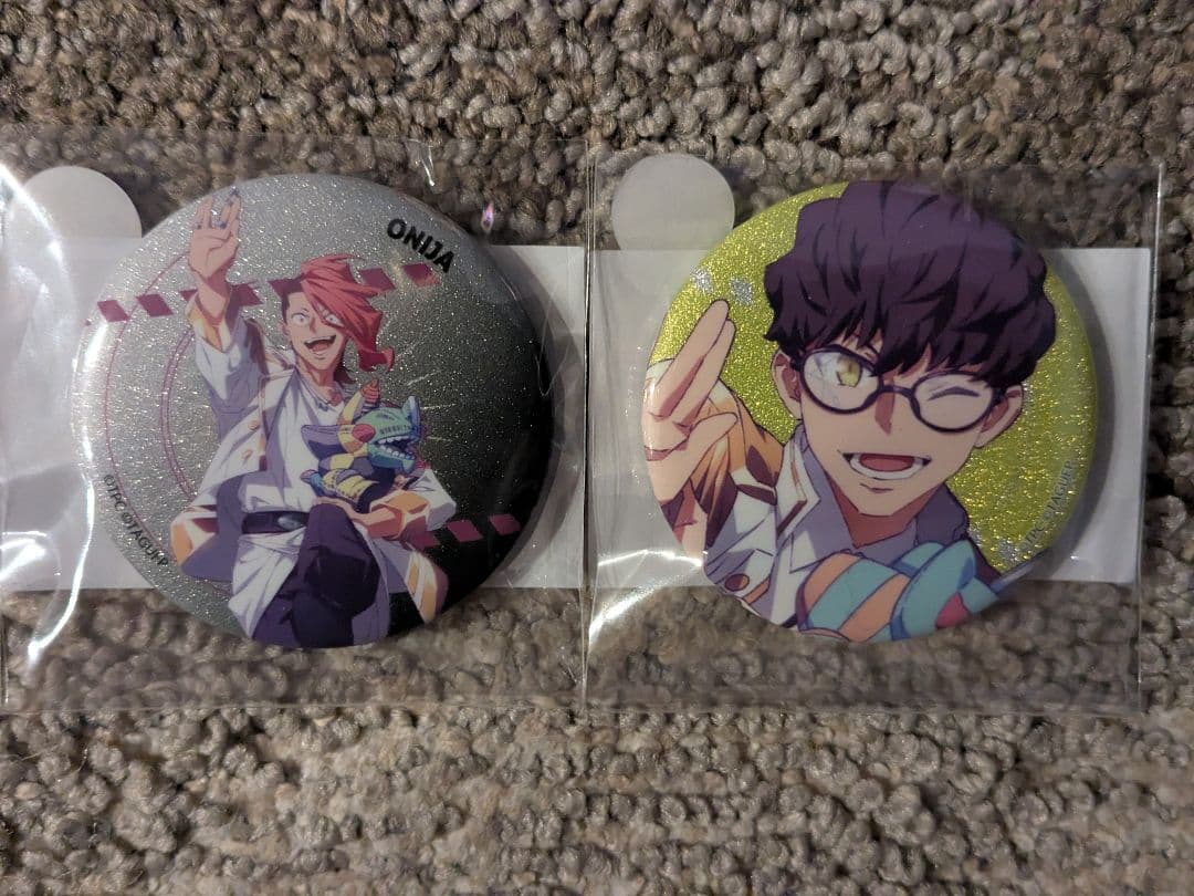 グリッドマンユニバース　くじクリフ　缶バッジ 　全身絵柄全種　おまけ　計9個