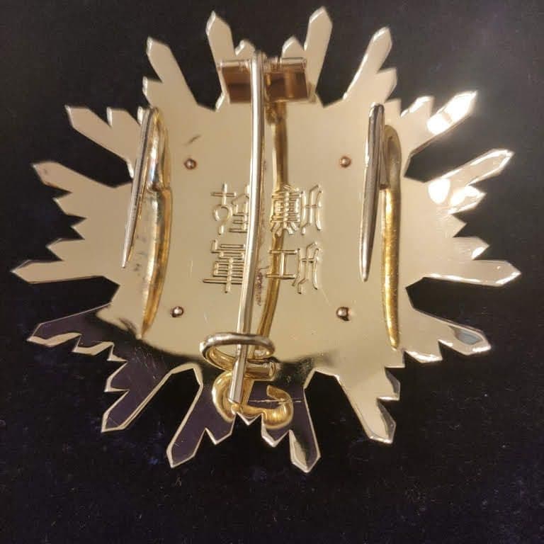 【極美品! 本物保証】勲一等瑞宝章 明治勲章 瑞宝大綬章 昭和後期 勲章 徽章