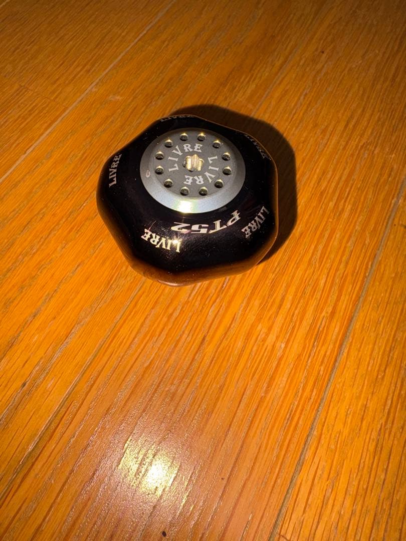 LIVRE PT52 スピニングリールノブ　シマノB用　ブラウン&チタン