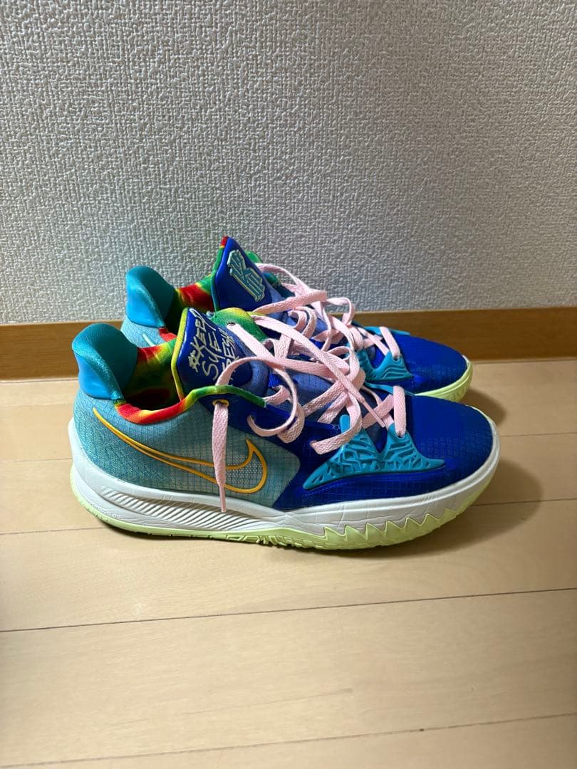 シューズ(男性用) NIKE KYRIE5 Low