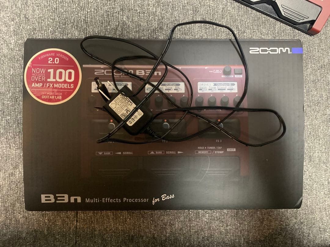 ZOOM b3n マルチエフェクター 2/21まで出品