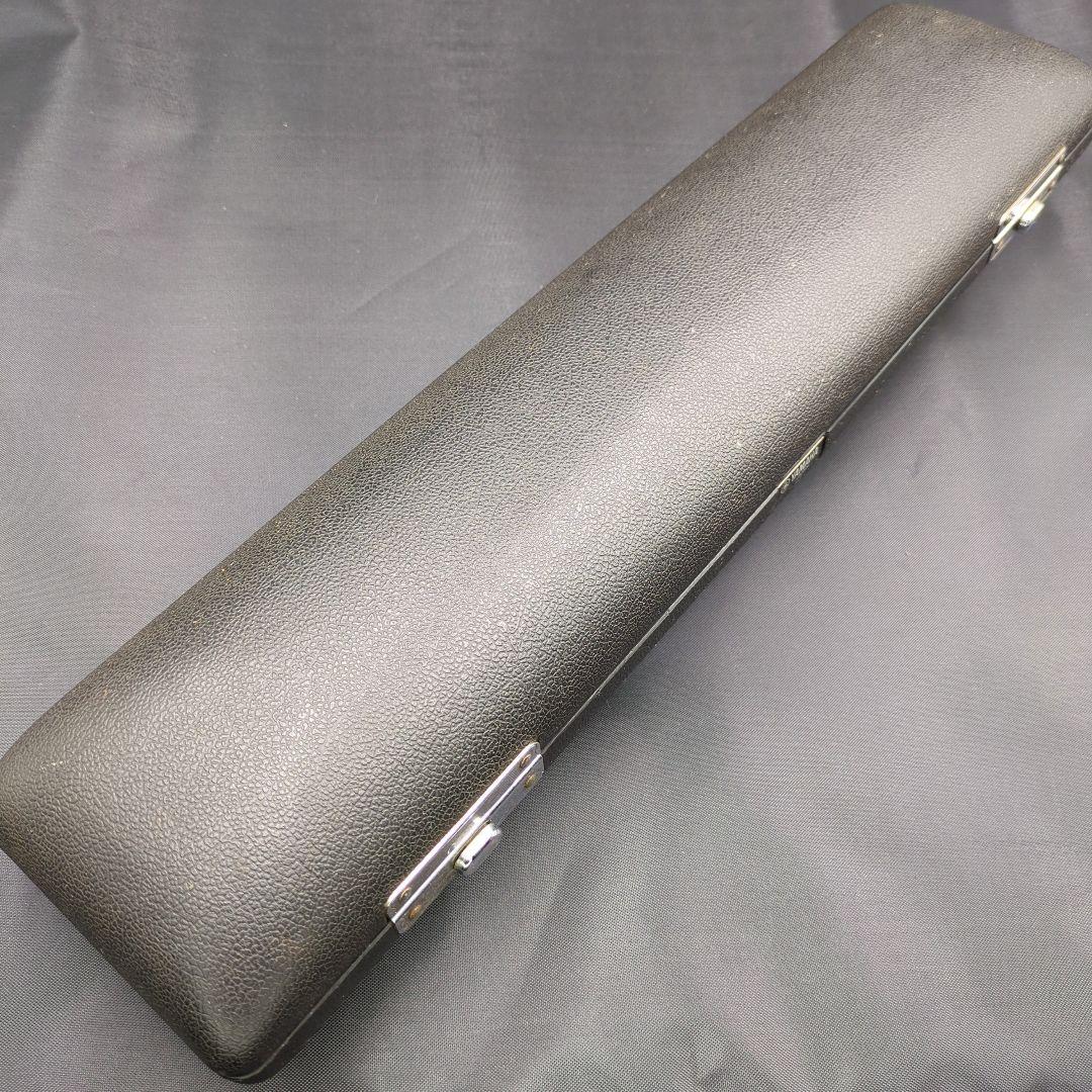 フルート　調整済　美品　ヤマハ　YFL211S（Eメカ、銀メッキ仕様）