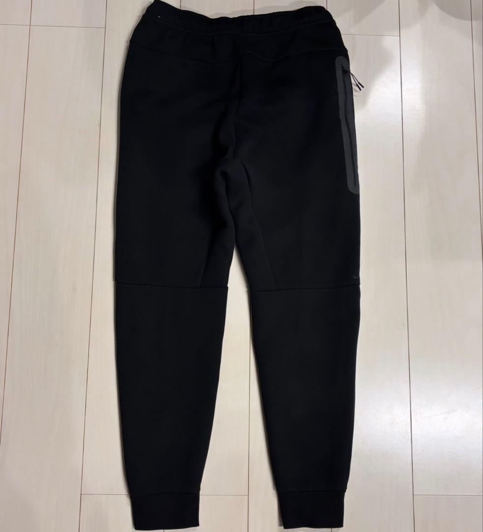 NIKE テックフリース 上下 Lサイズ セットアップ レッド ブラック 冬服