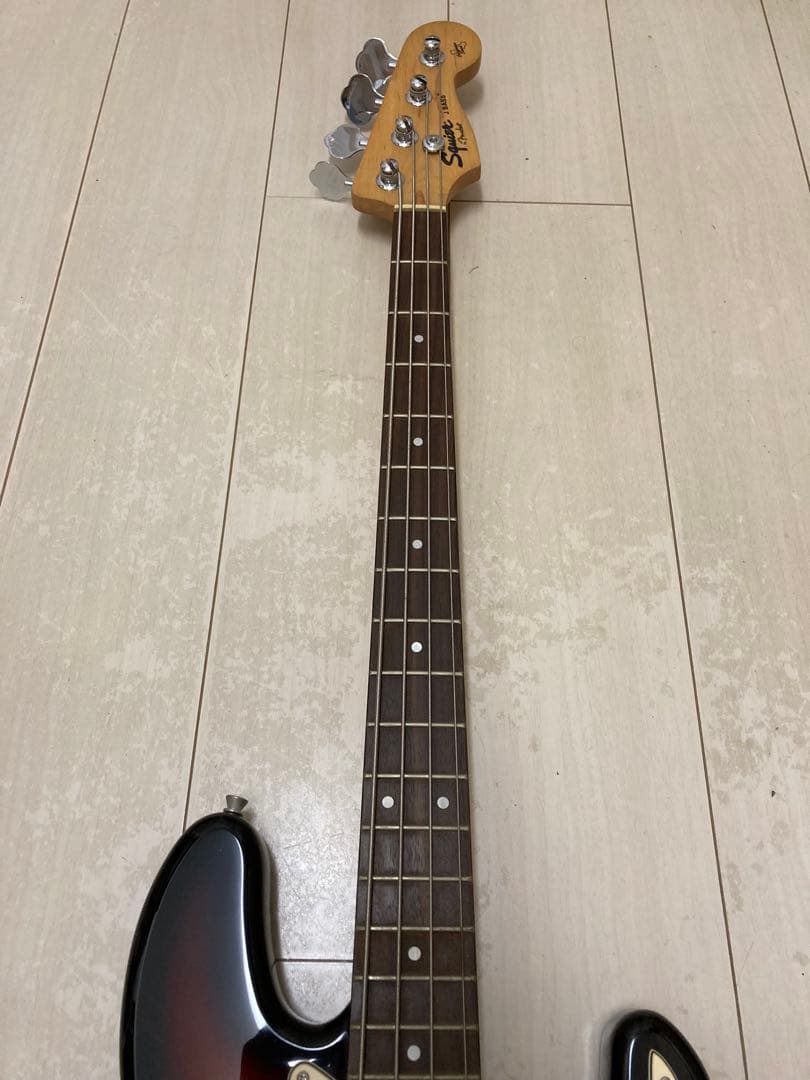 【直受けお安くします】Squie by Fender エレキベース サンバースト