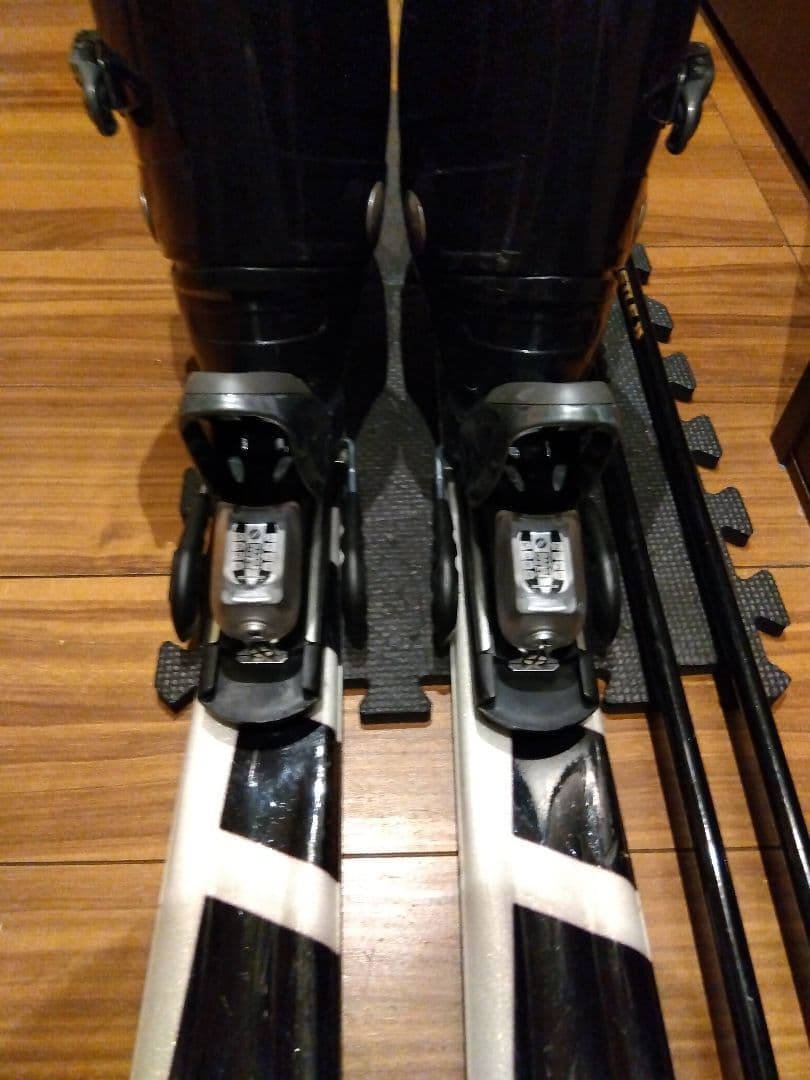 【送料無料】DYNAMIC 学生・男女兼用 スキーセット メンテ・WAX済み✔