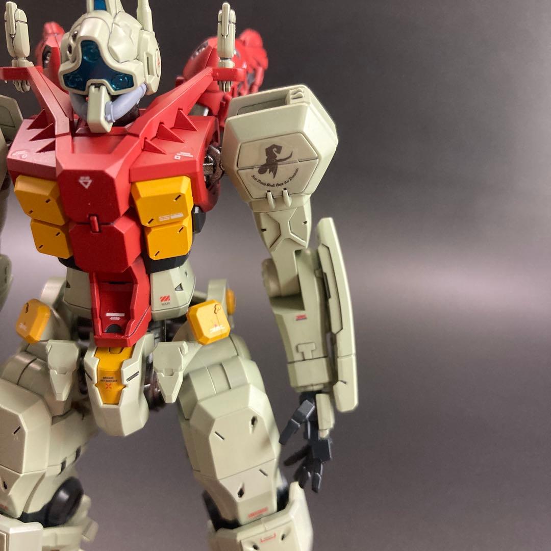 HG ゲルググ　スガイ機塗装済み完成品ガンプラ