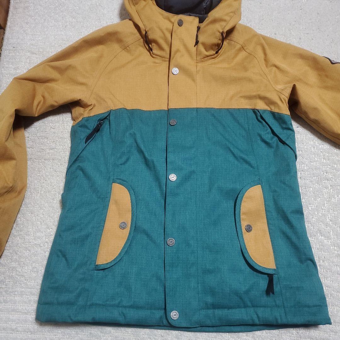 【美品】レディース　スノーボードウェア上下セット　Sサイズ