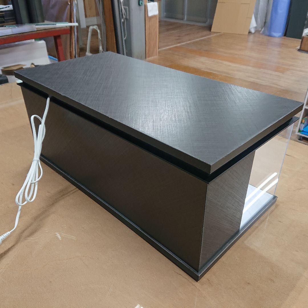 hir様　アクリルショーケース　黒仕様