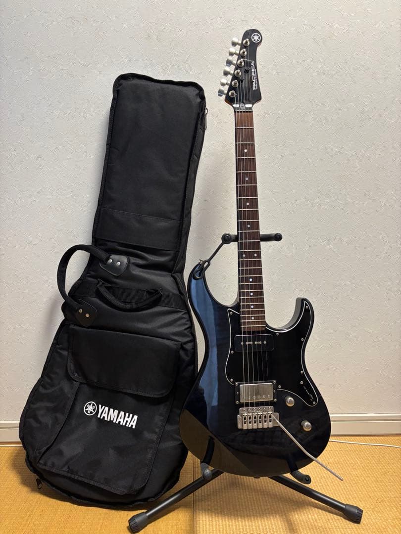 YAMAHA Pacifica611 HFM トランスルーセントブラック