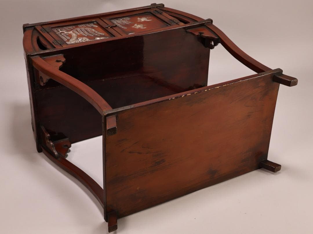 BK431　時代唐木　木製漆器　器局　螺鈿細工扉　雲意匠金具　煎茶道具