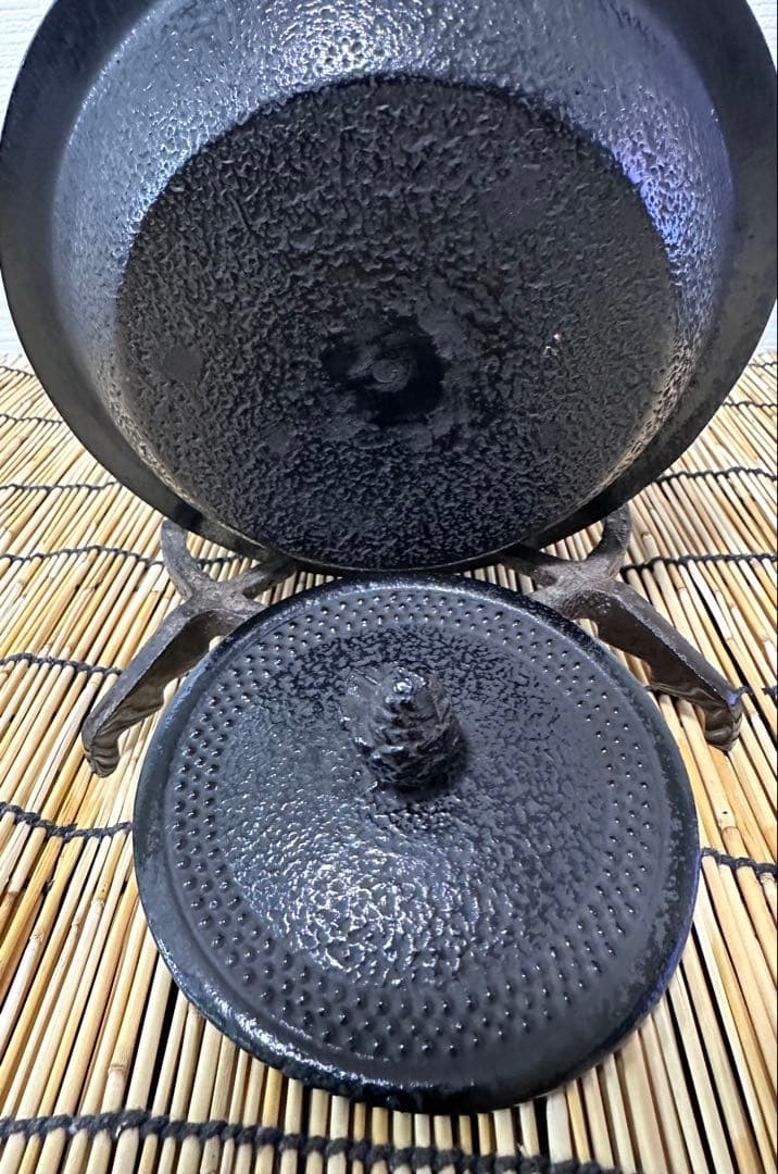 未使用品　工房和秋 金野 和秋作 １５型九重アラレ　南部鉄瓶　南部鉄器　鉄瓶