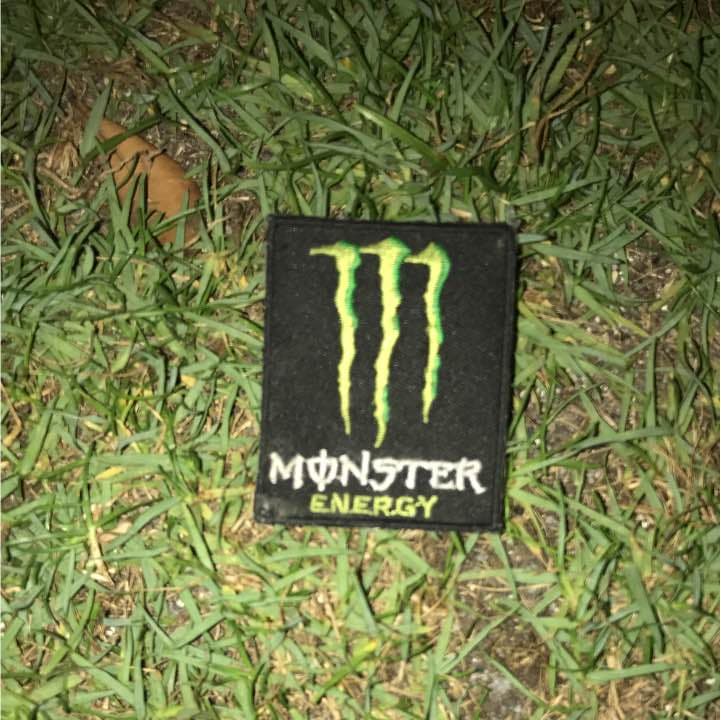 モンスターステッカー