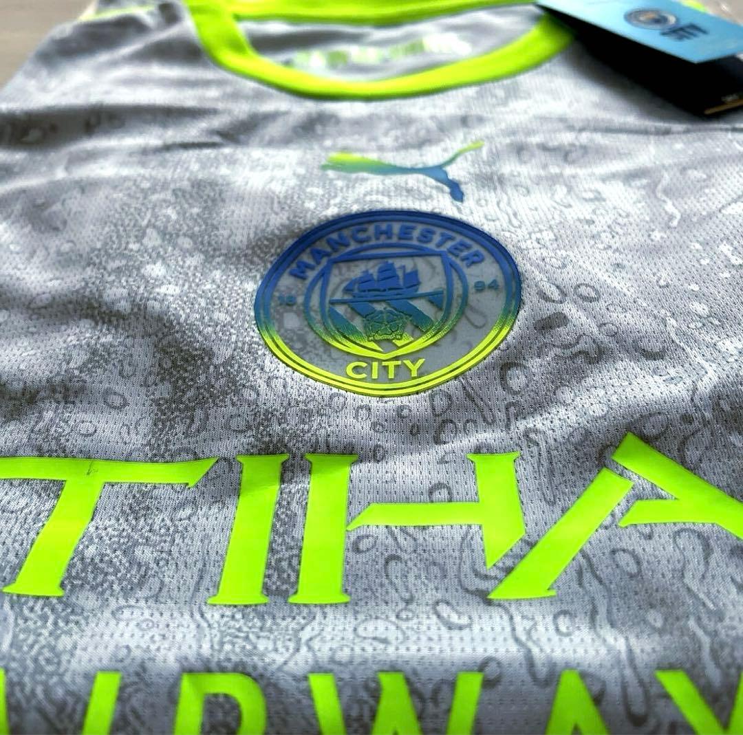 バ*ダ様 マンチェスターシティ 25/26 新作 RAIN OR SHINE レ