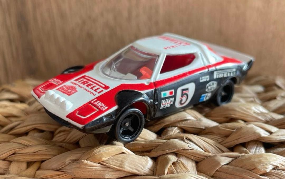 〈トミカ〉 F19 ランチア ストラトス ラリータイプ ホビーショウ(日本製)