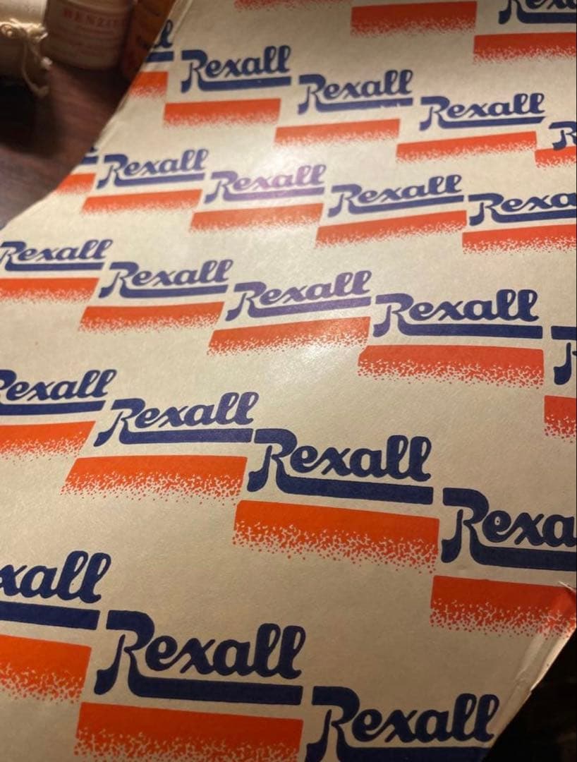 海外　ファーマシー　ラッピングペーパー　包み紙 約1m50 専用